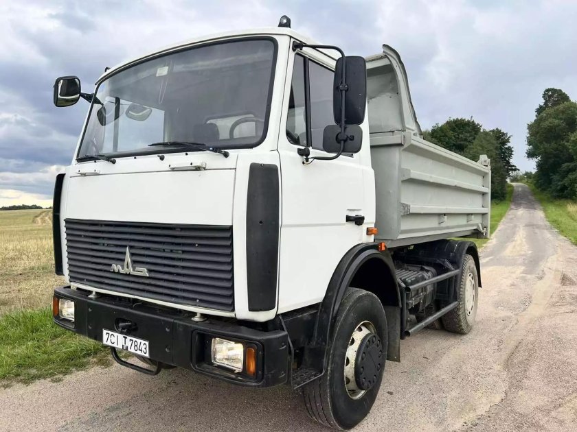 Грузовик МАЗ 5551