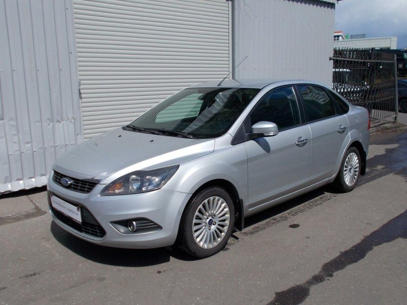 Фокус 3 седан серебристый