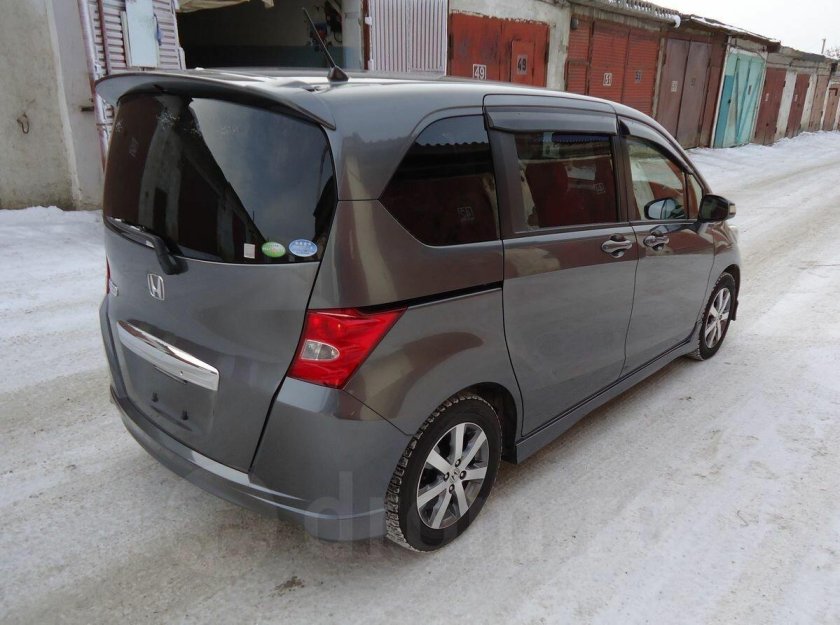 Хонда Фрид 2010