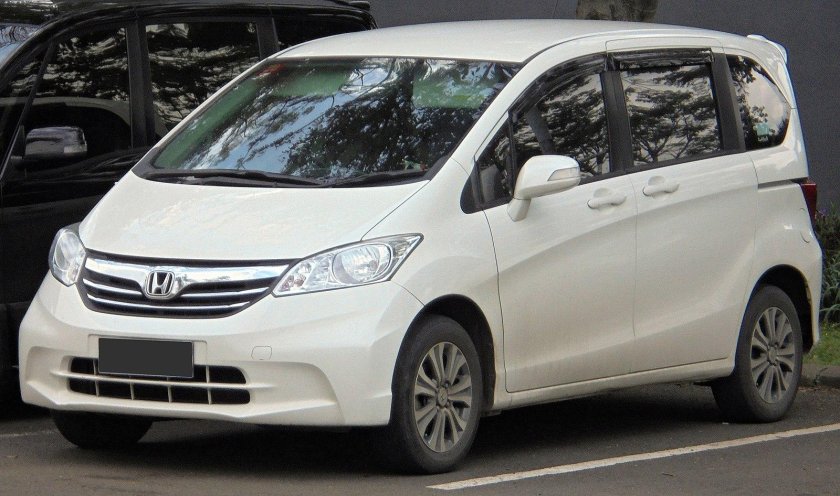 Honda freed 3