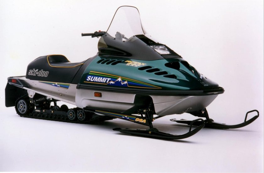 Снегоход Бомбардье Ski-Doo