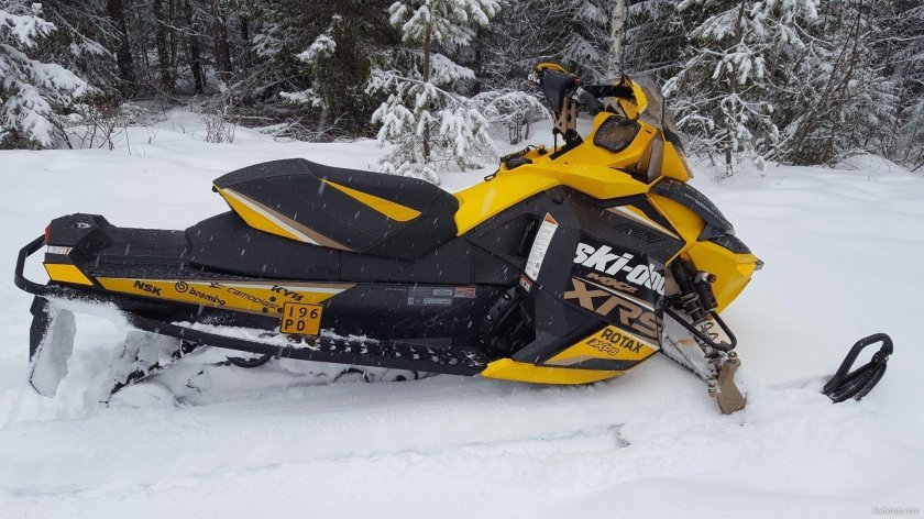 Снегоход Ski Doo Bombardier