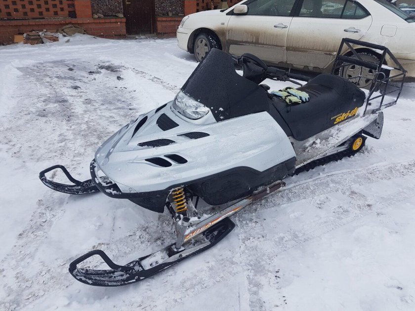 БРП бомбардир снегоход