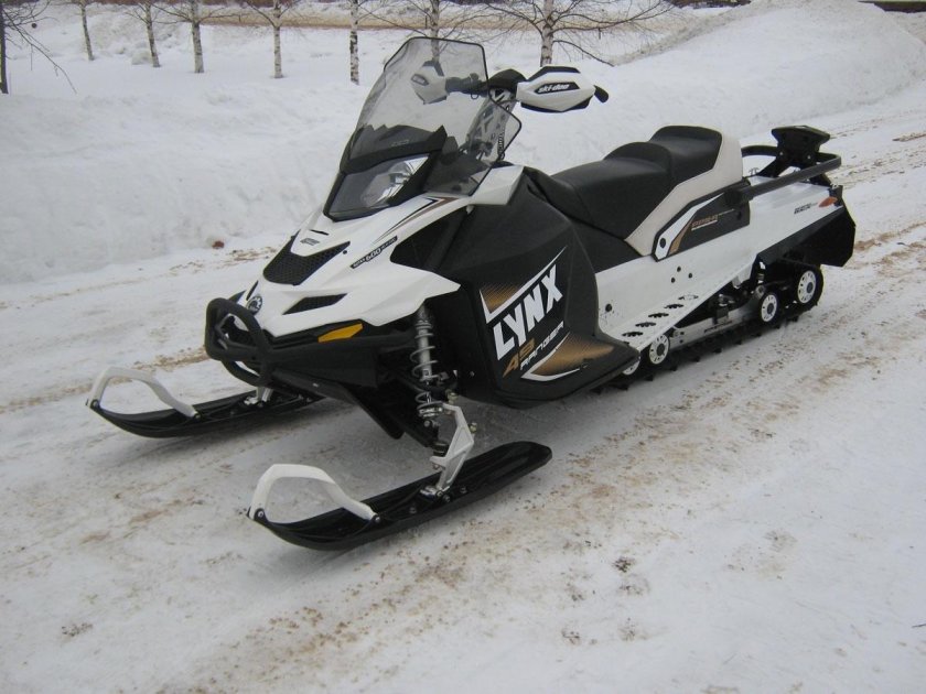 Снегоход БРП бомбардир 600