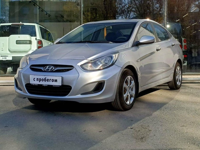 Hyundai solaris 2011