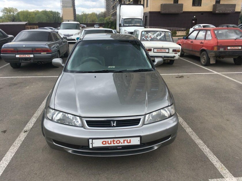 Хонда Домани 2000
