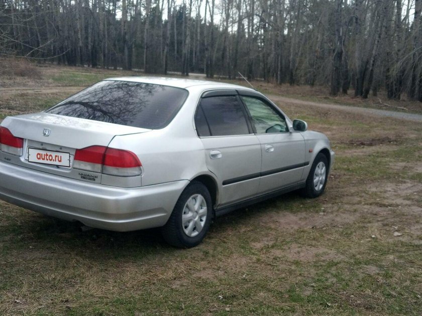 Ниссан Блюберд 2000