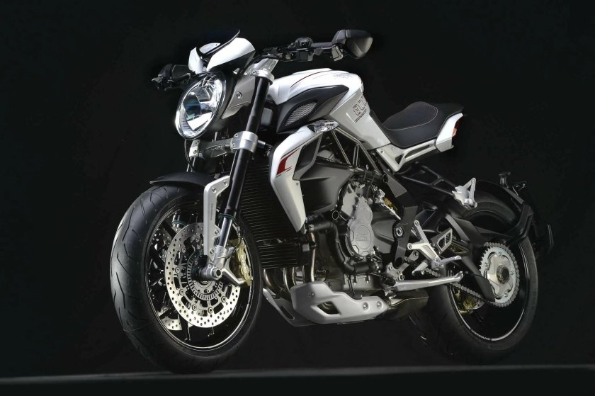 MV Agusta brutale 800