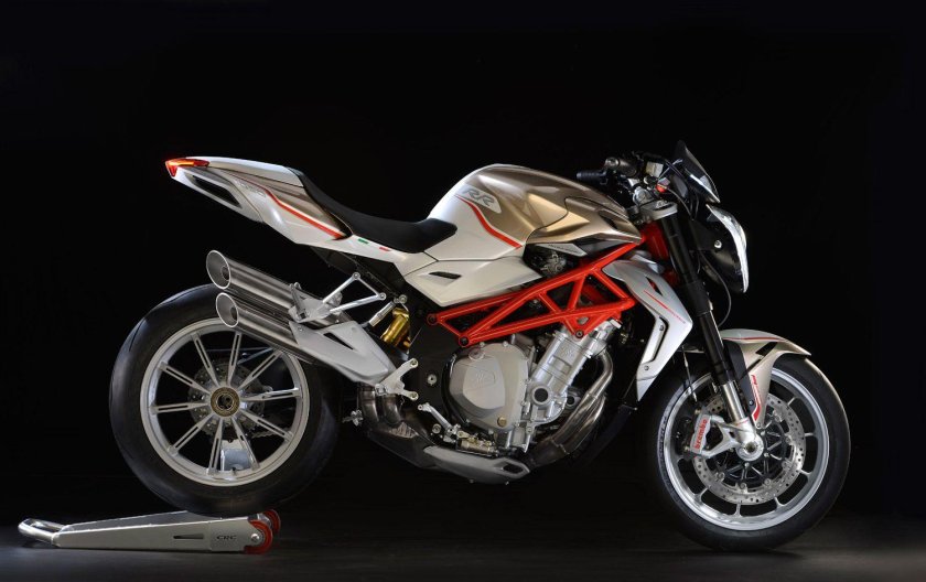 Мотоцикл MV Agusta brutale