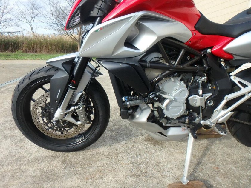 Mv agusta stradale 800