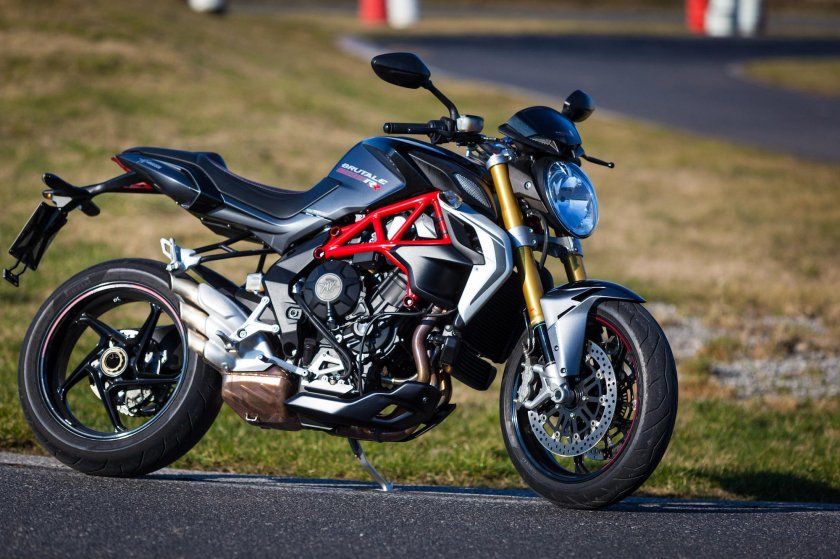 Мотоцикл МВ агуста брутале