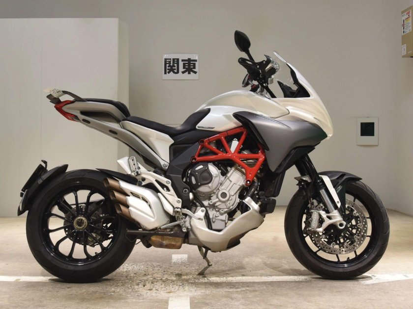 Mv agusta veloce 800