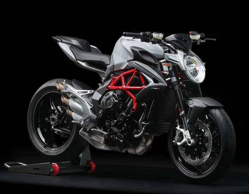 Мотоцикл mv agusta brutale