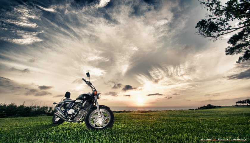 Мотоцикл на природе