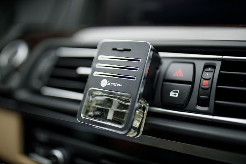 Ароматизатор в машину на воздуховод