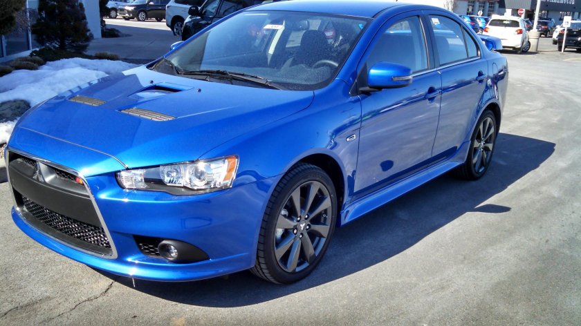 Mitsubishi Lancer 10 синий