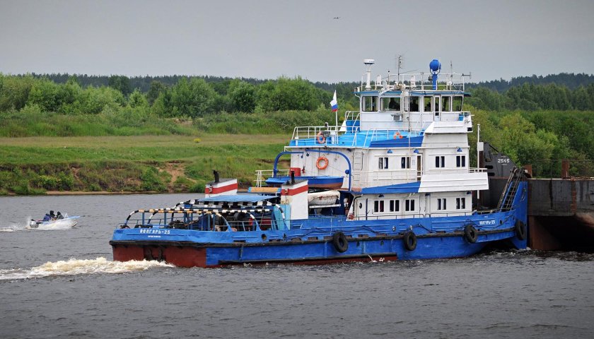 Волгарь 25 теплоход