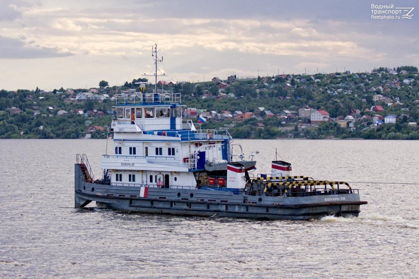 Волгарь 28 теплоход