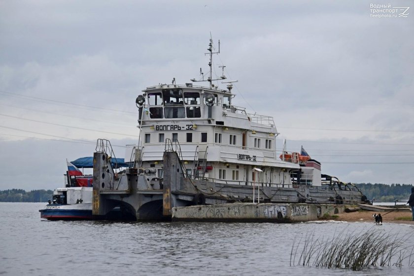 Буксир толкач речной
