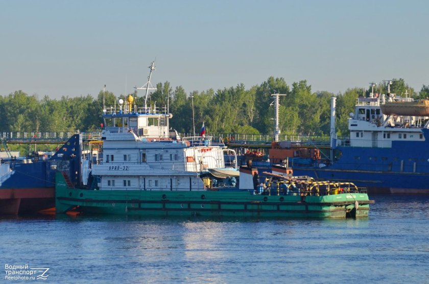 Буксир толкач Волгарь Урал Ангарский