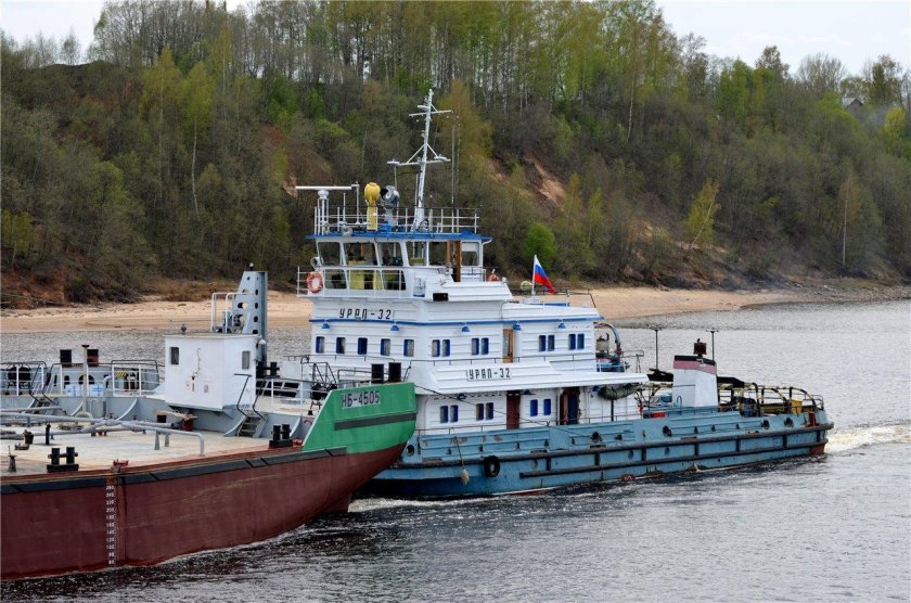 Буксир толкач