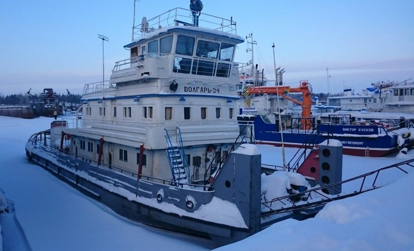 Теплоход Волгарь 8