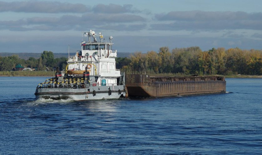 Волгарь 28 судно