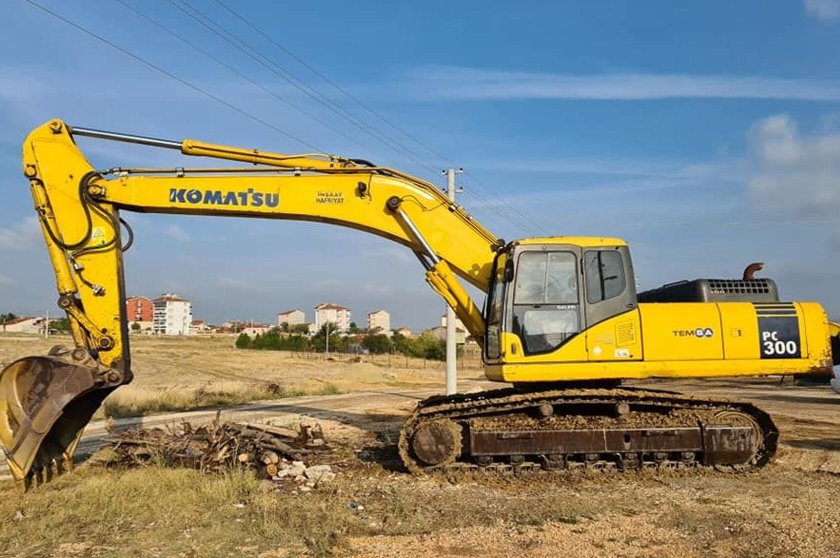 Komatsu pc300-7