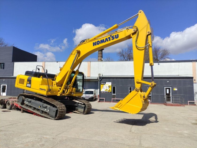 Экскаватор komatsu pc220