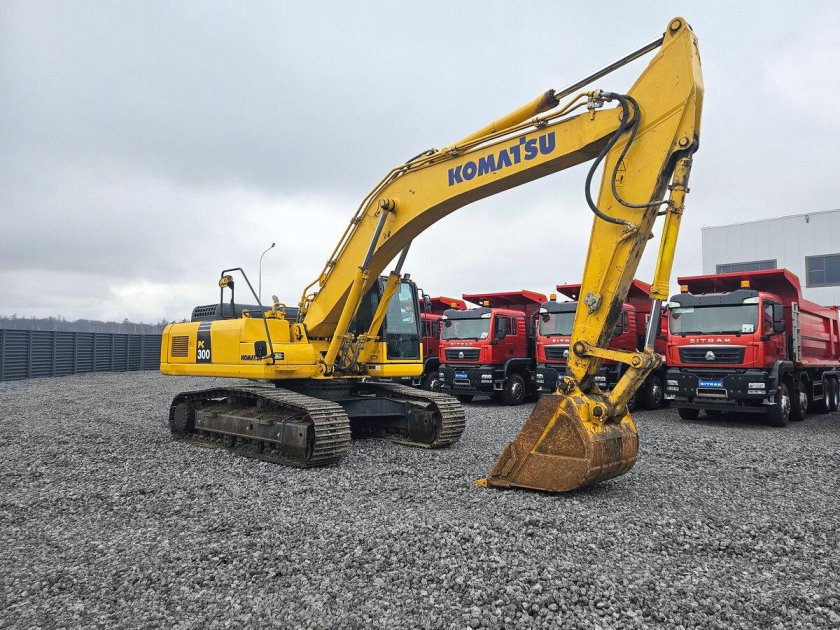 Экскаватор komatsu pc220