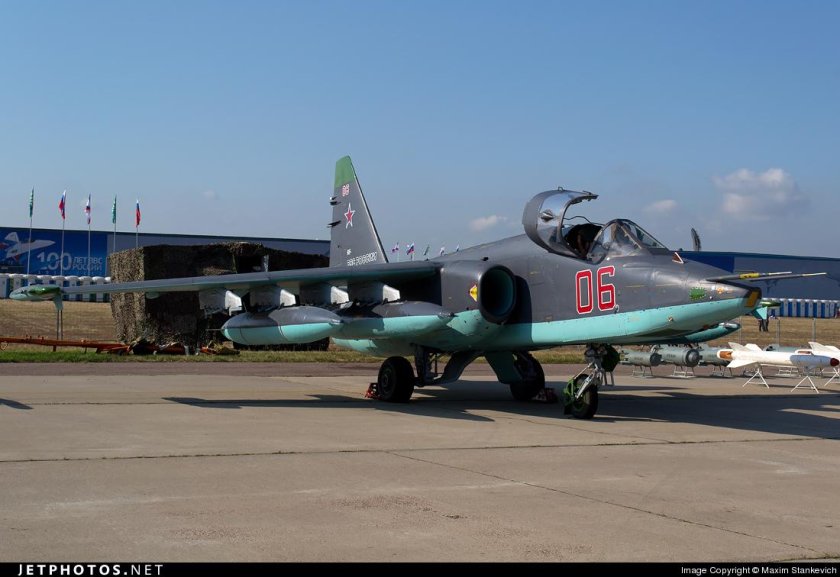 Штурмовик су 25