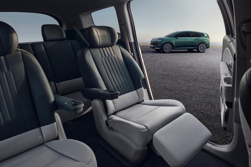 Электрический минивэн