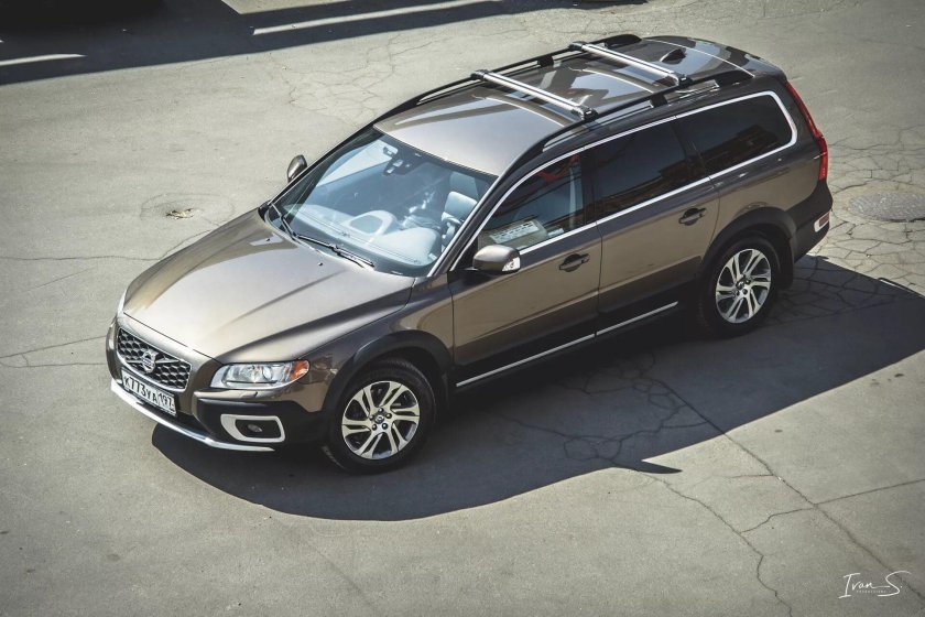 Volvo xc70 III