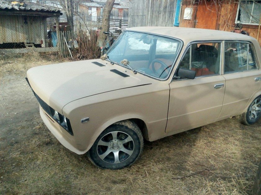 ВАЗ 2106 бежевый металлик