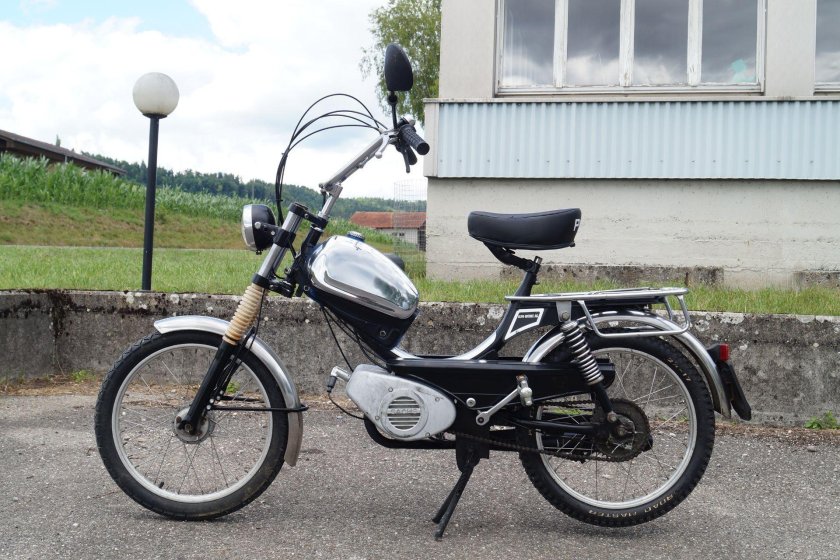 Дельта колхозник мопед