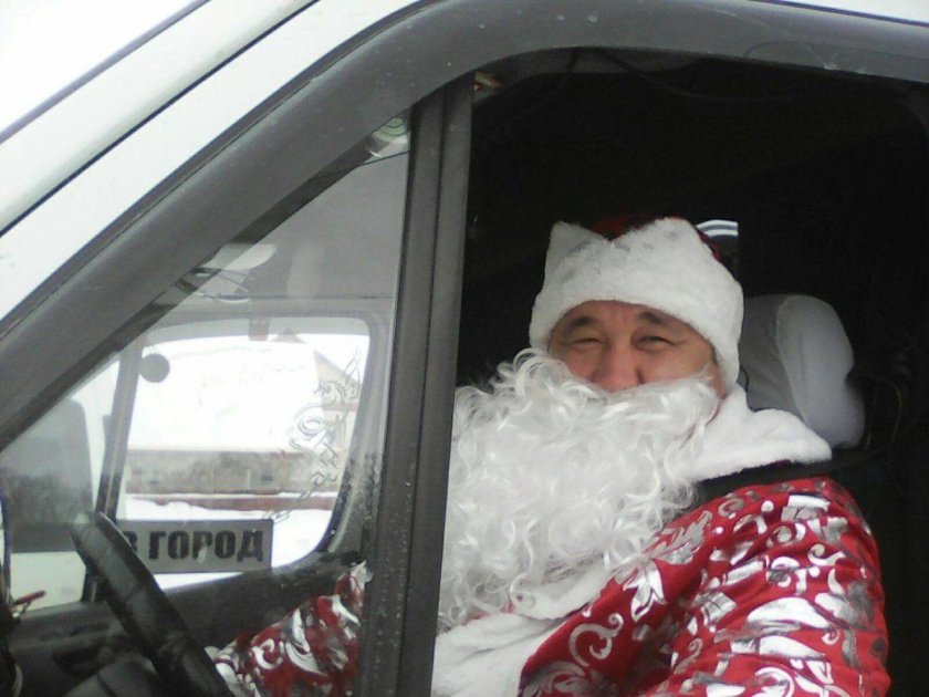 Дед Мороз водитель