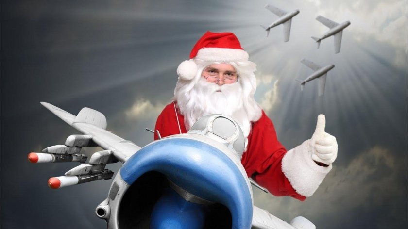 Дед Мороз на самолете