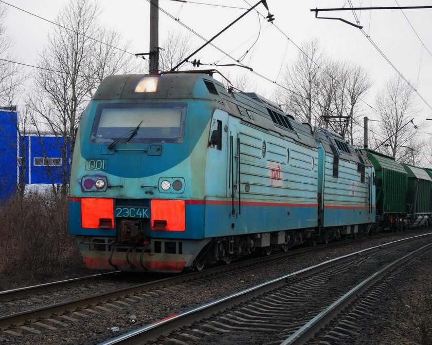 Поезд локомотив