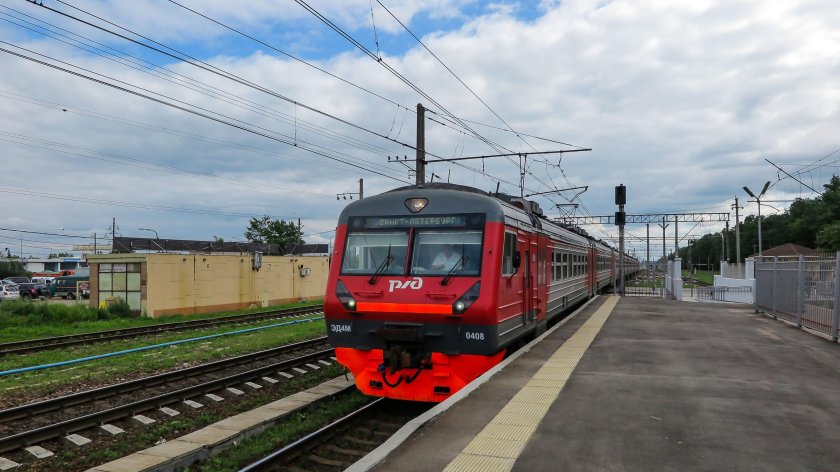 Пригородный электропоезд Санкт-Петербург