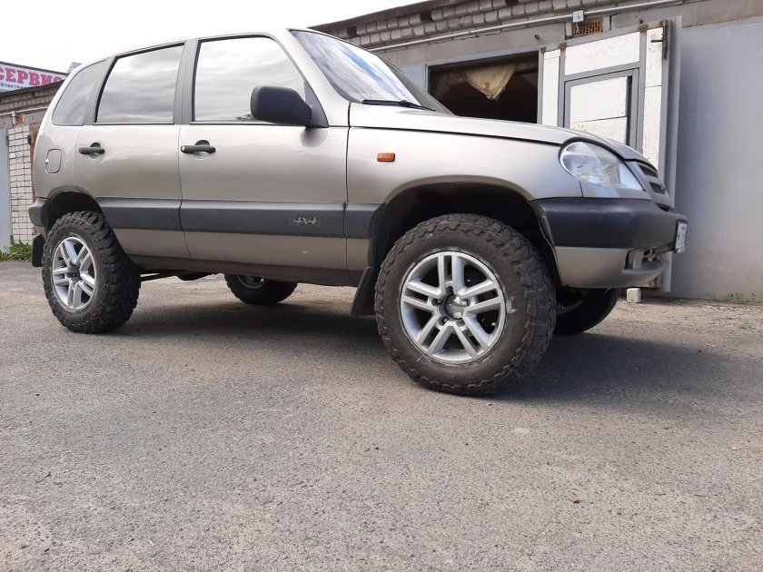 Нива Шевроле 225 65 r16