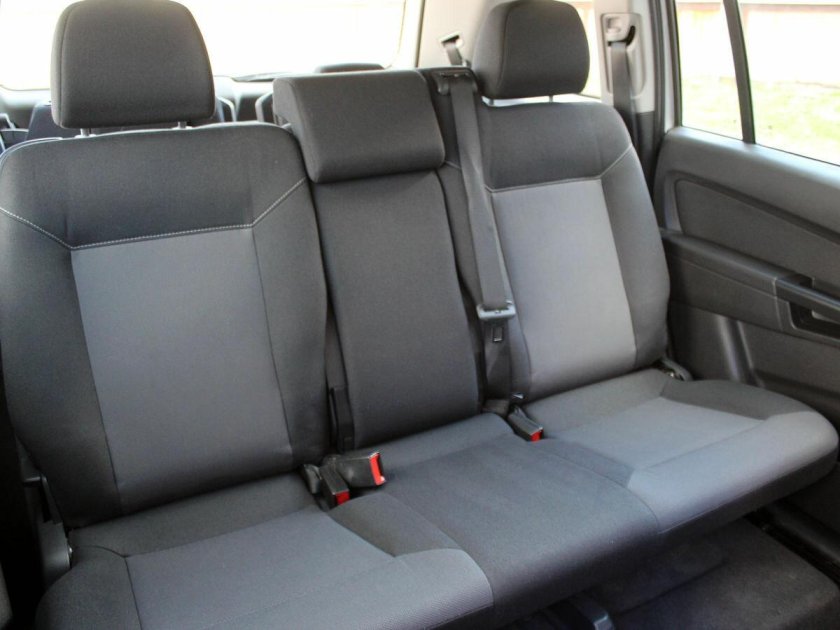 Опель Зафира 2008 салон