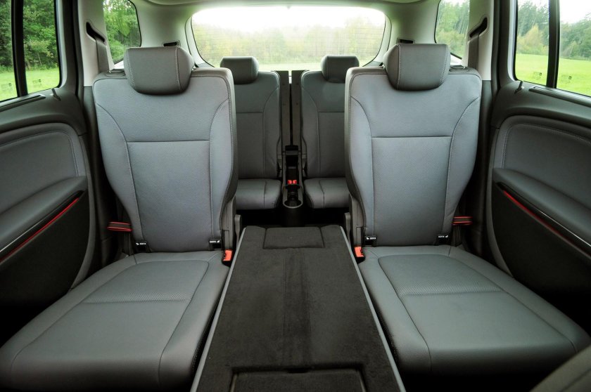Opel Zafira 2012 салон