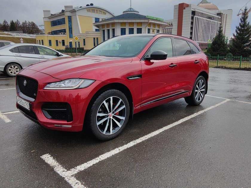 Jaguar f pace 2016