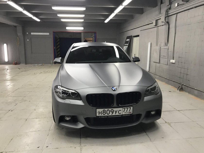 BMW f10 серая