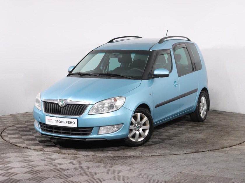 Skoda Roomster 2011 Size