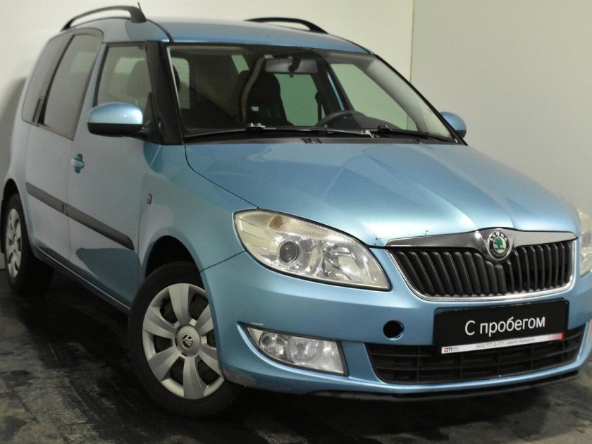 Шкода Румстер i Рестайлинг 1.6 MT (105 Л.С.) голубой с пробегом