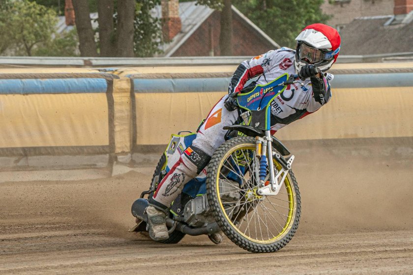 Роман Поважный спидвей