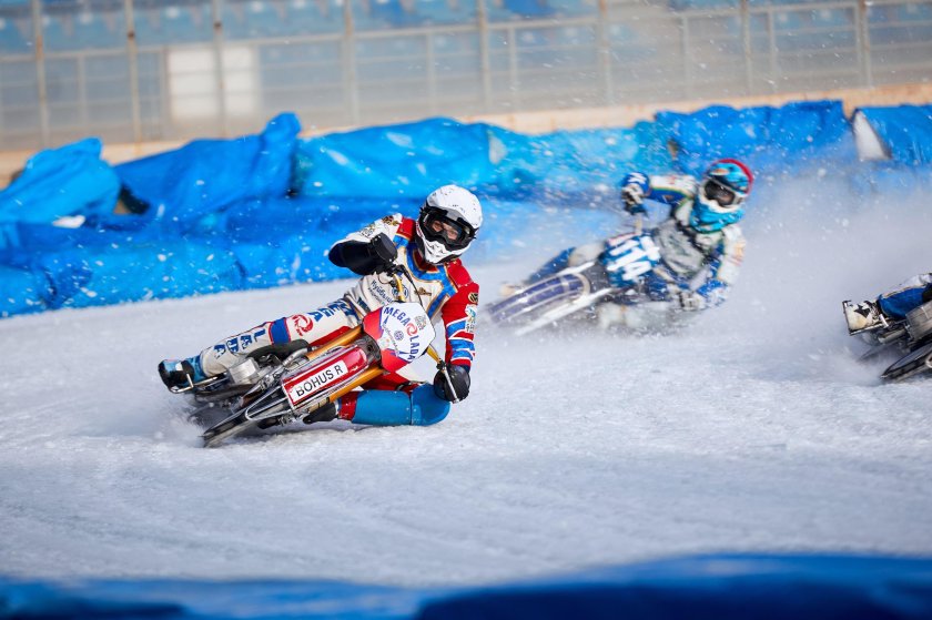 Спидвей на льду