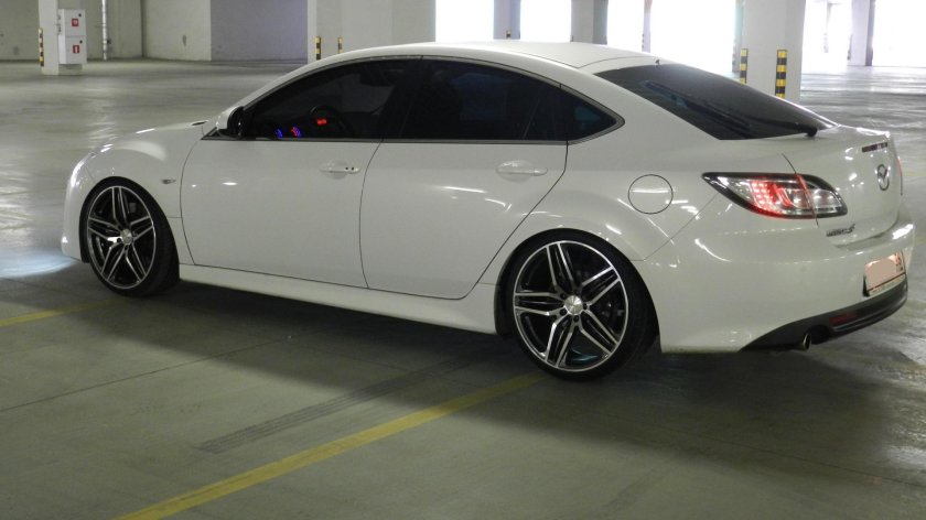 Mazda 6 GH белая