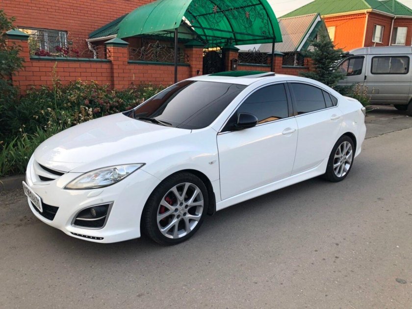 Mazda 6 GH белая